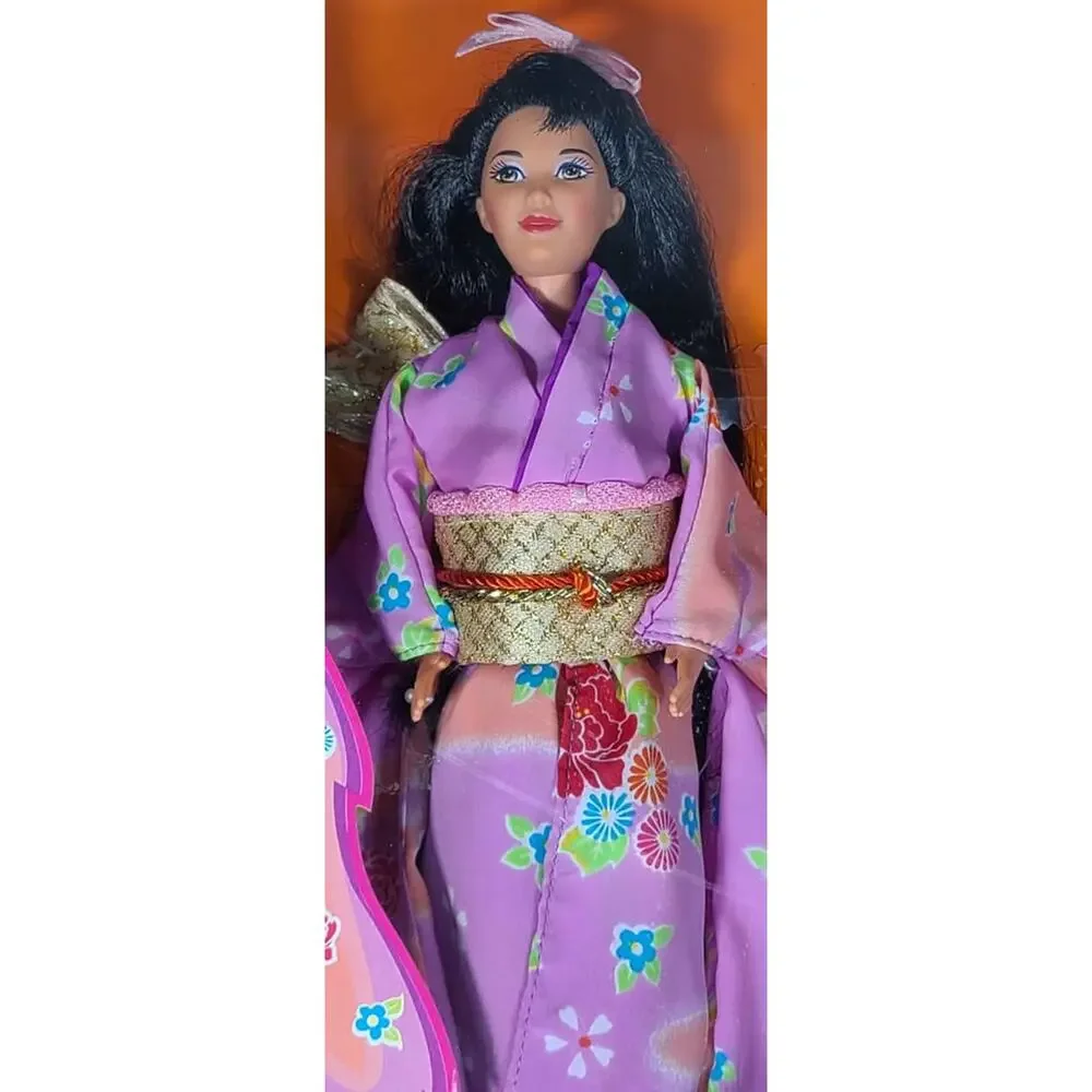 Vintage Mattel Japanese Barbie, Dolls Of The World, 1995 Collector's Edition New